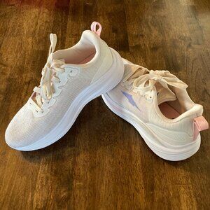 Avia Women's Comfort 2 Athletic Shoes Sneakers Pink Size 8 Like New!